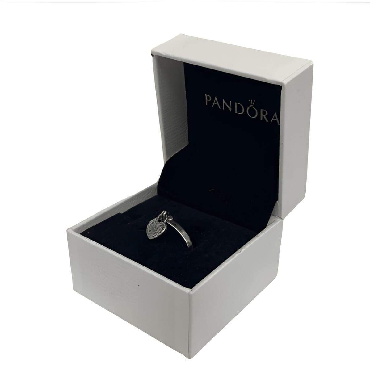 แหวน Pandora